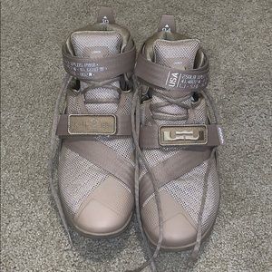 Lebron Nike Zoom Tan Shoes size 12 Desert Storm